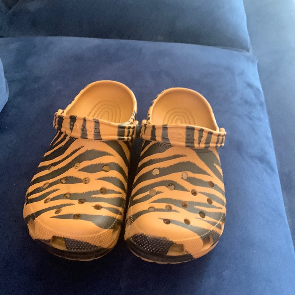 Tiger crocs 6 men or 8 women